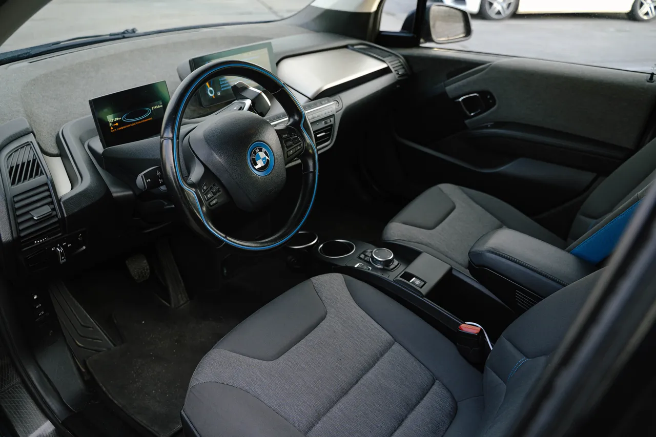 BMW i3 - фото 10