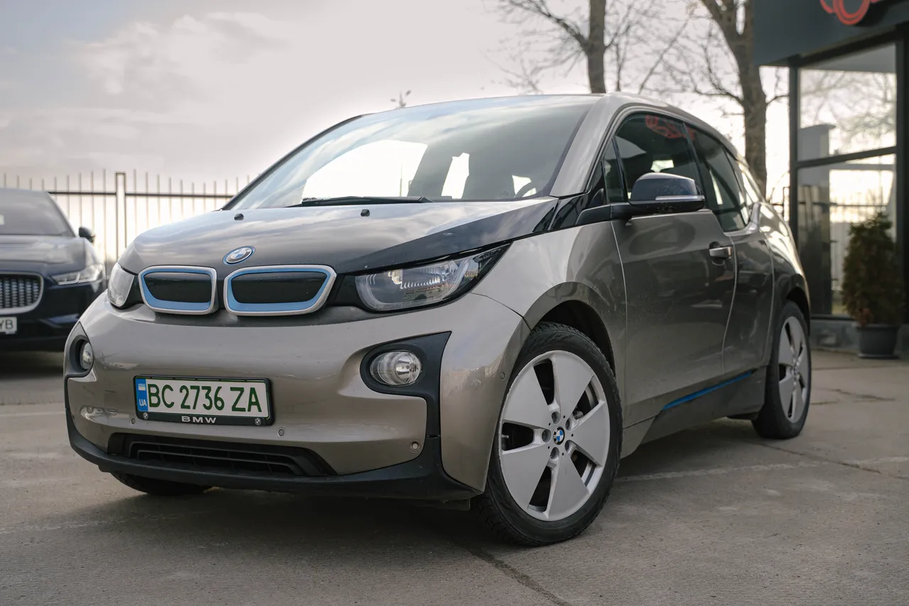 BMW i3 - фото 6