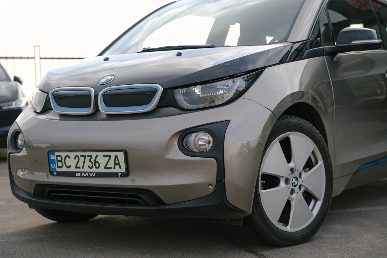 BMW i3 - фото 7