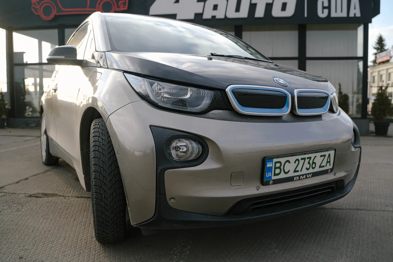 BMW i3 - фото 5