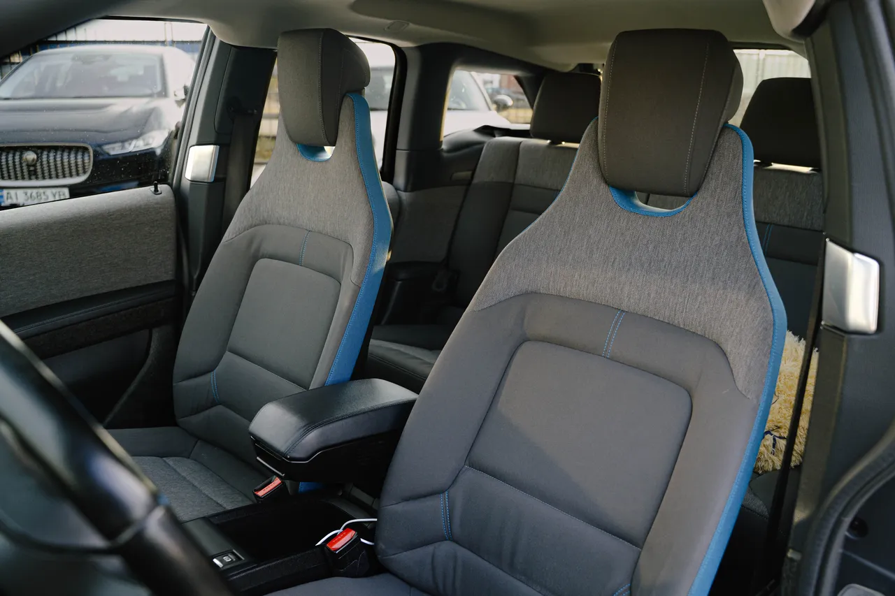 BMW i3 - фото 13