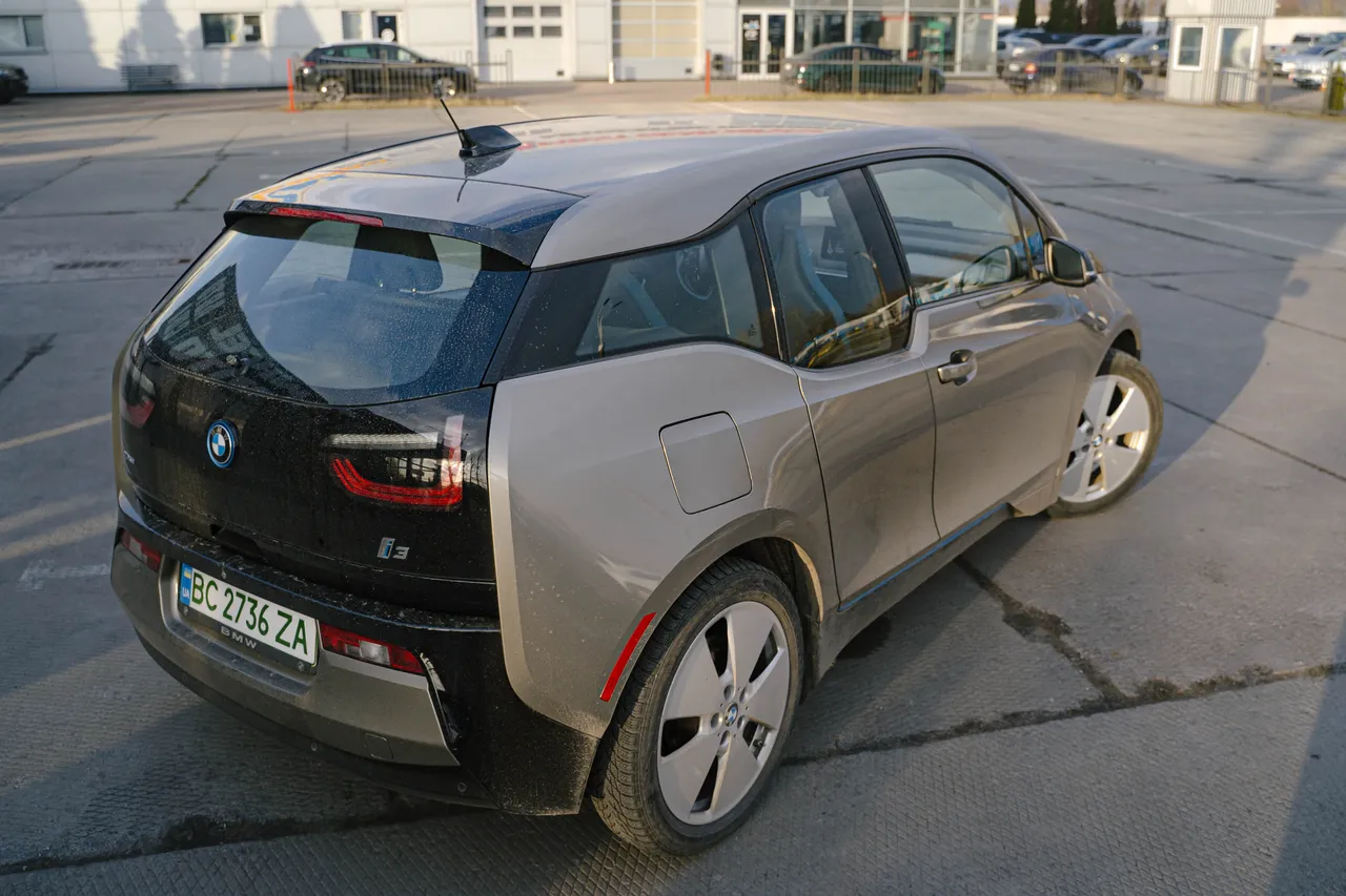 BMW i3 - фото 24