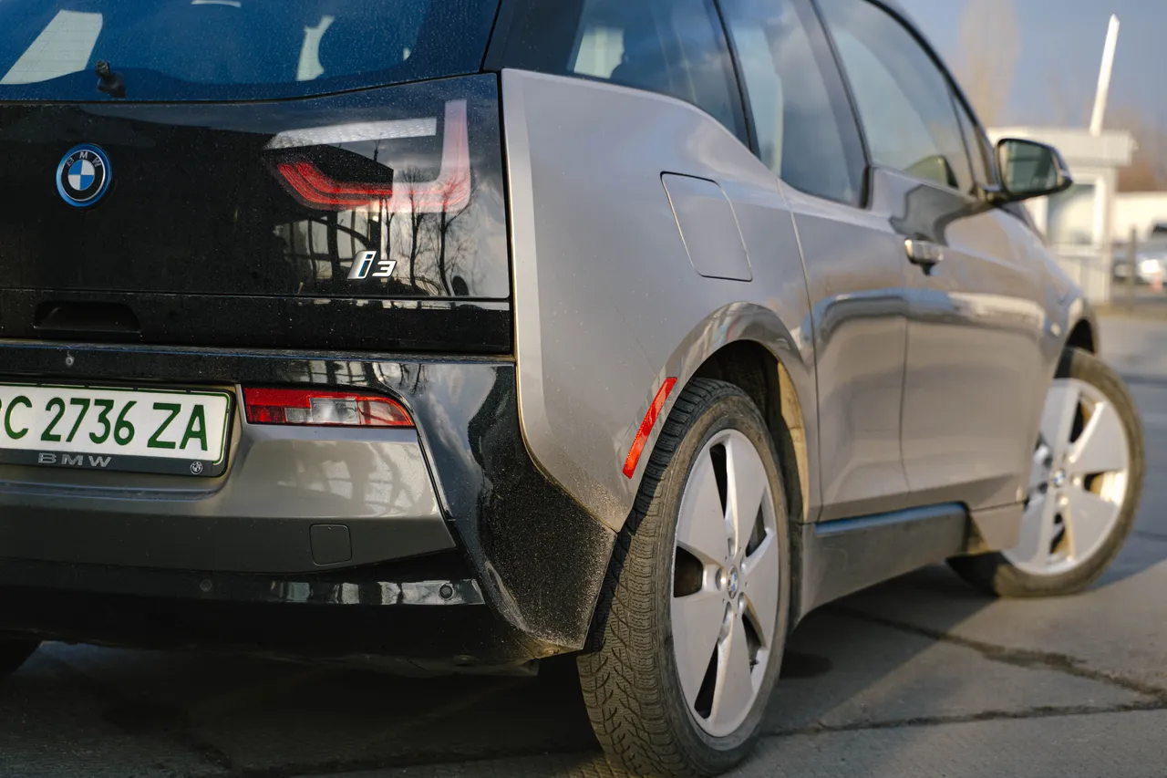 BMW i3 - фото 22