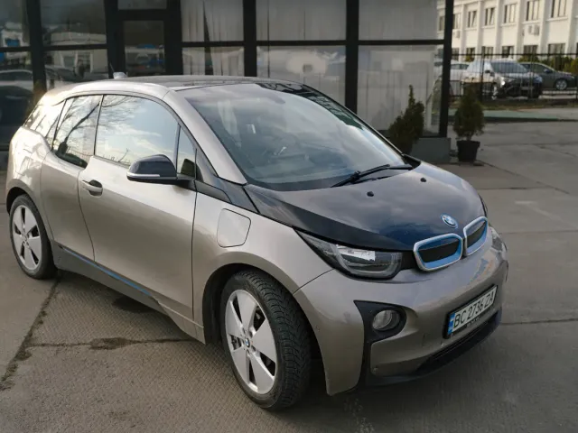 BMW i3 - фото 3