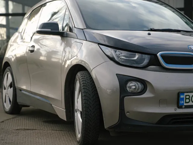 BMW i3 - фото 2