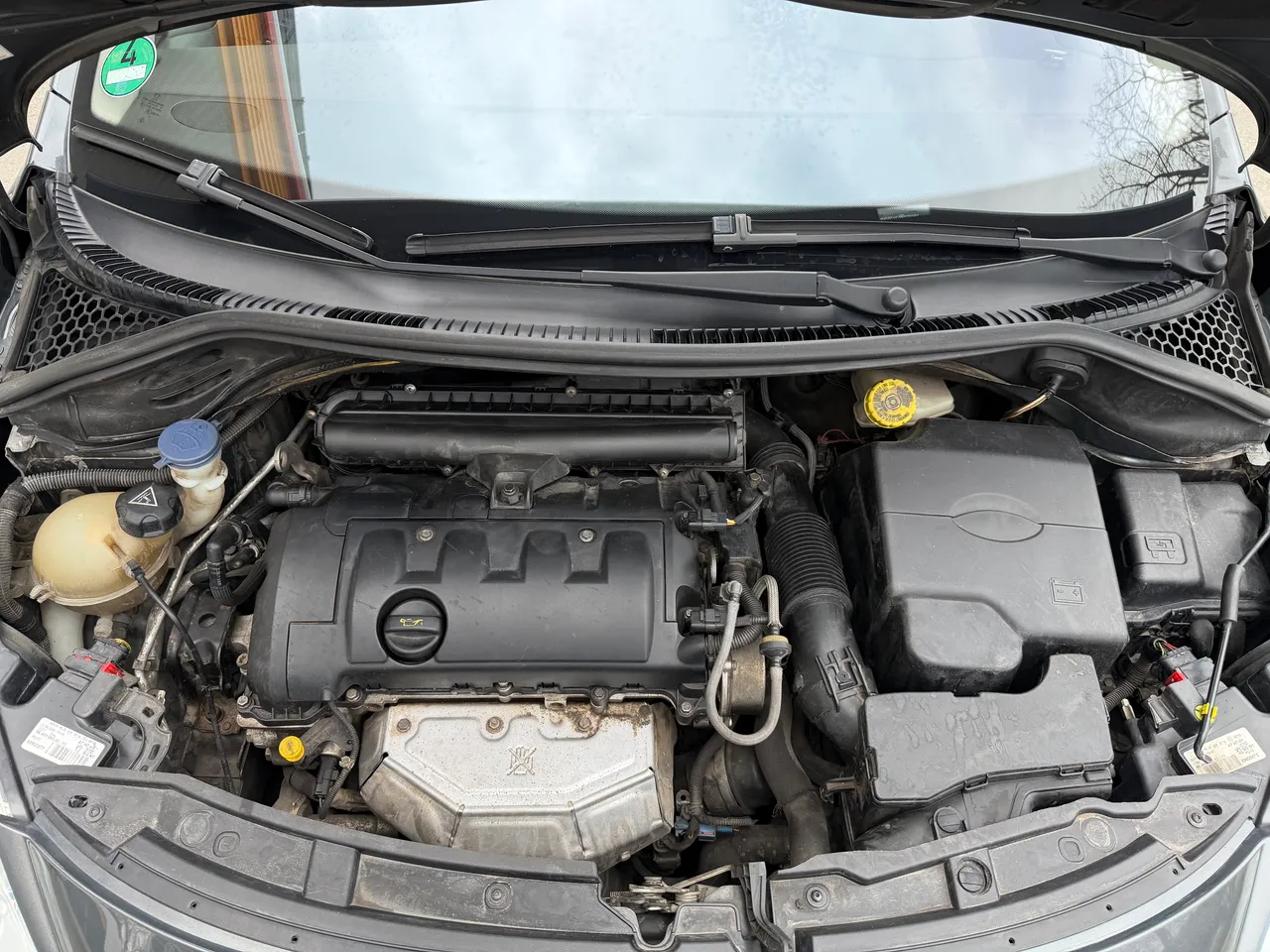 Peugeot 207 - фото 11