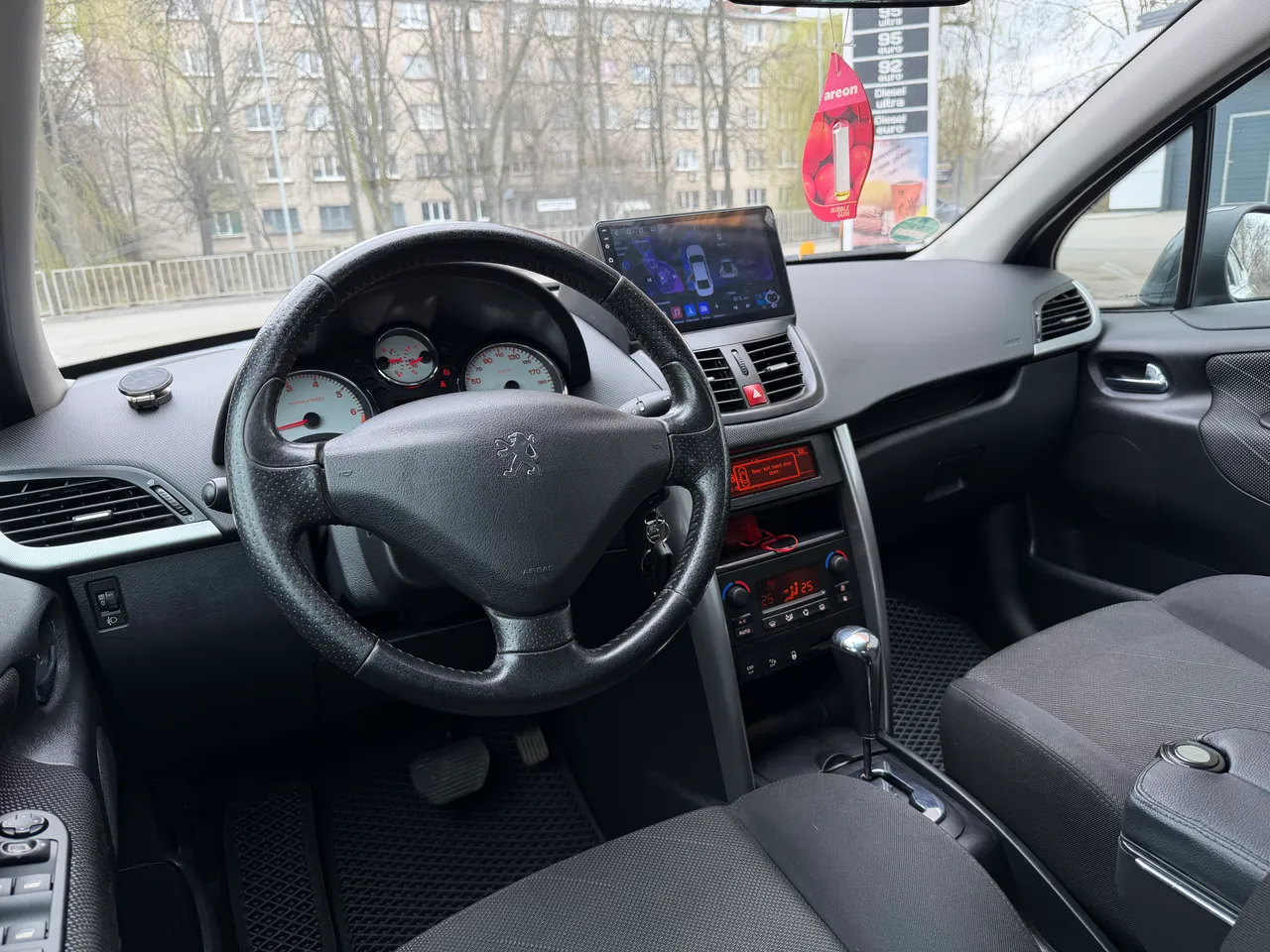 Peugeot 207 - фото 9