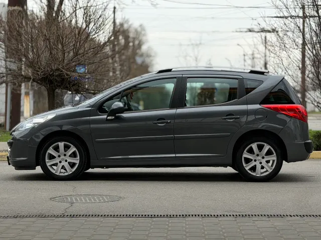 Peugeot 207 - фото 2