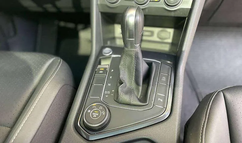 Volkswagen Tiguan - фото 14