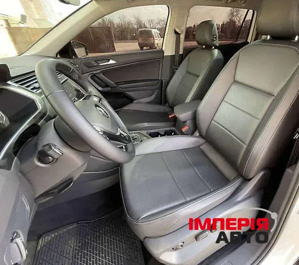 Volkswagen Tiguan - фото 18