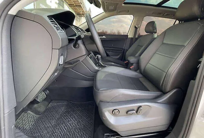 Volkswagen Tiguan - фото 11