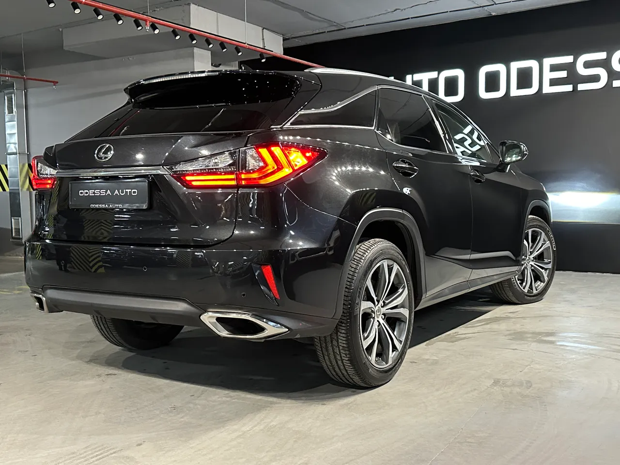 Lexus RX - фото 8