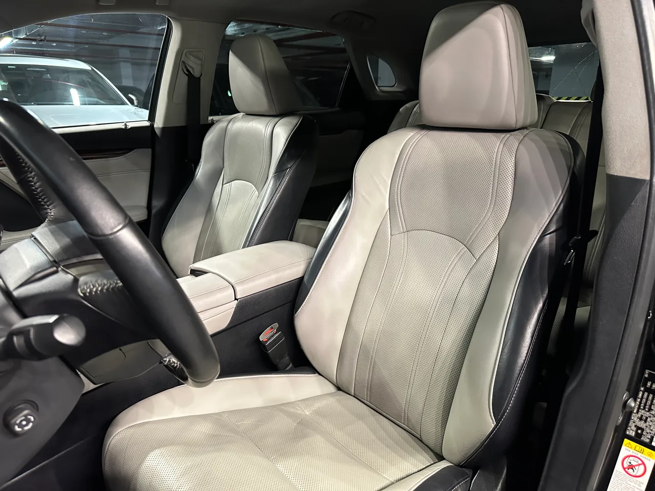 Lexus RX - фото 16