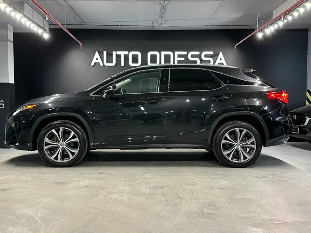 Lexus RX - фото 4