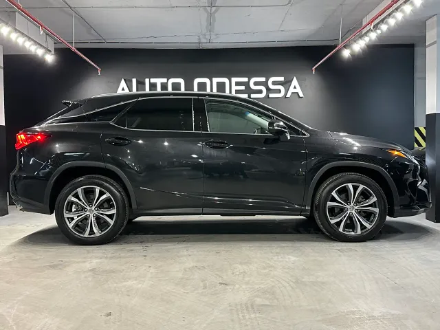 Lexus RX - фото 5