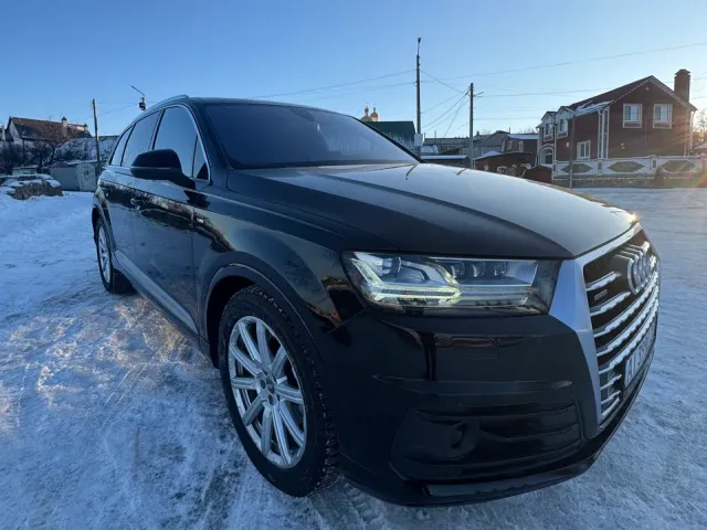 Audi Q7 - фото 4