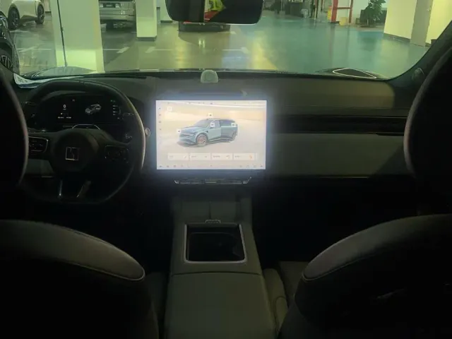 Zeekr 7X - фото 4