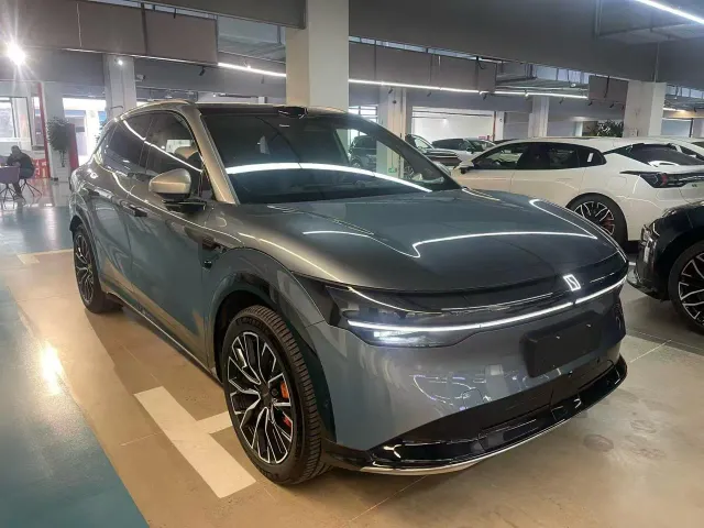 Zeekr 7X - фото 5