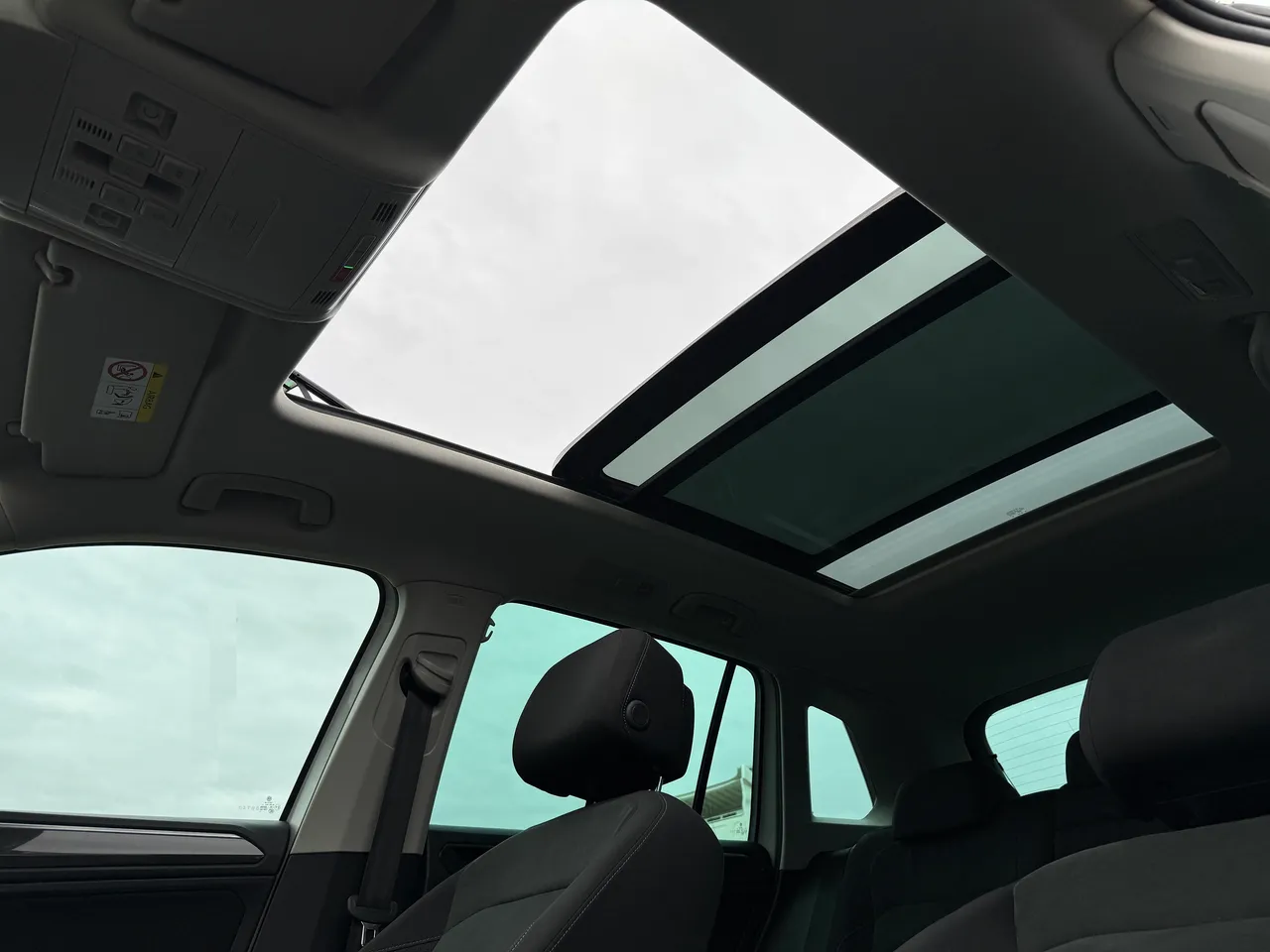 Volkswagen Tiguan - фото 32