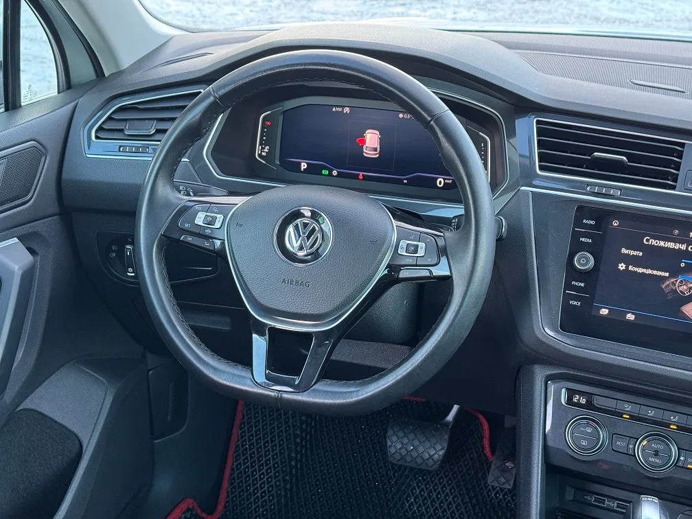 Volkswagen Tiguan - фото 23