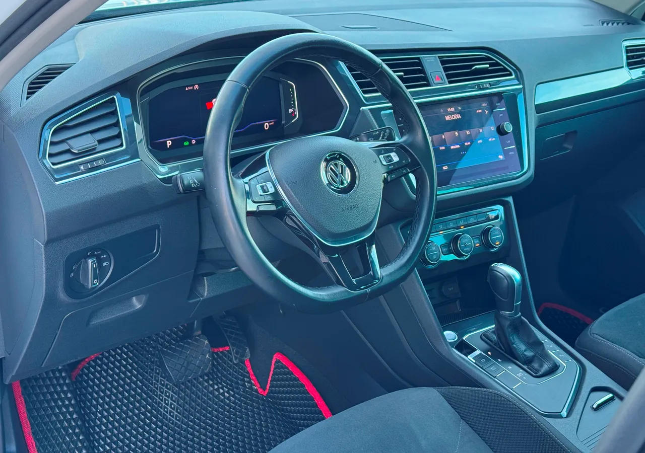 Volkswagen Tiguan - фото 19