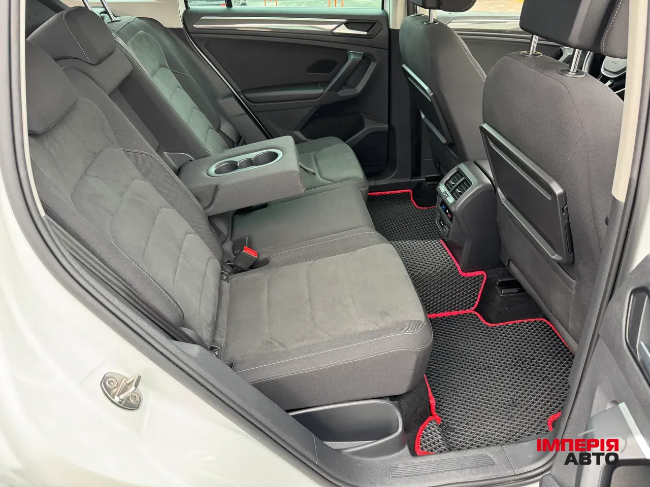 Volkswagen Tiguan - фото 36