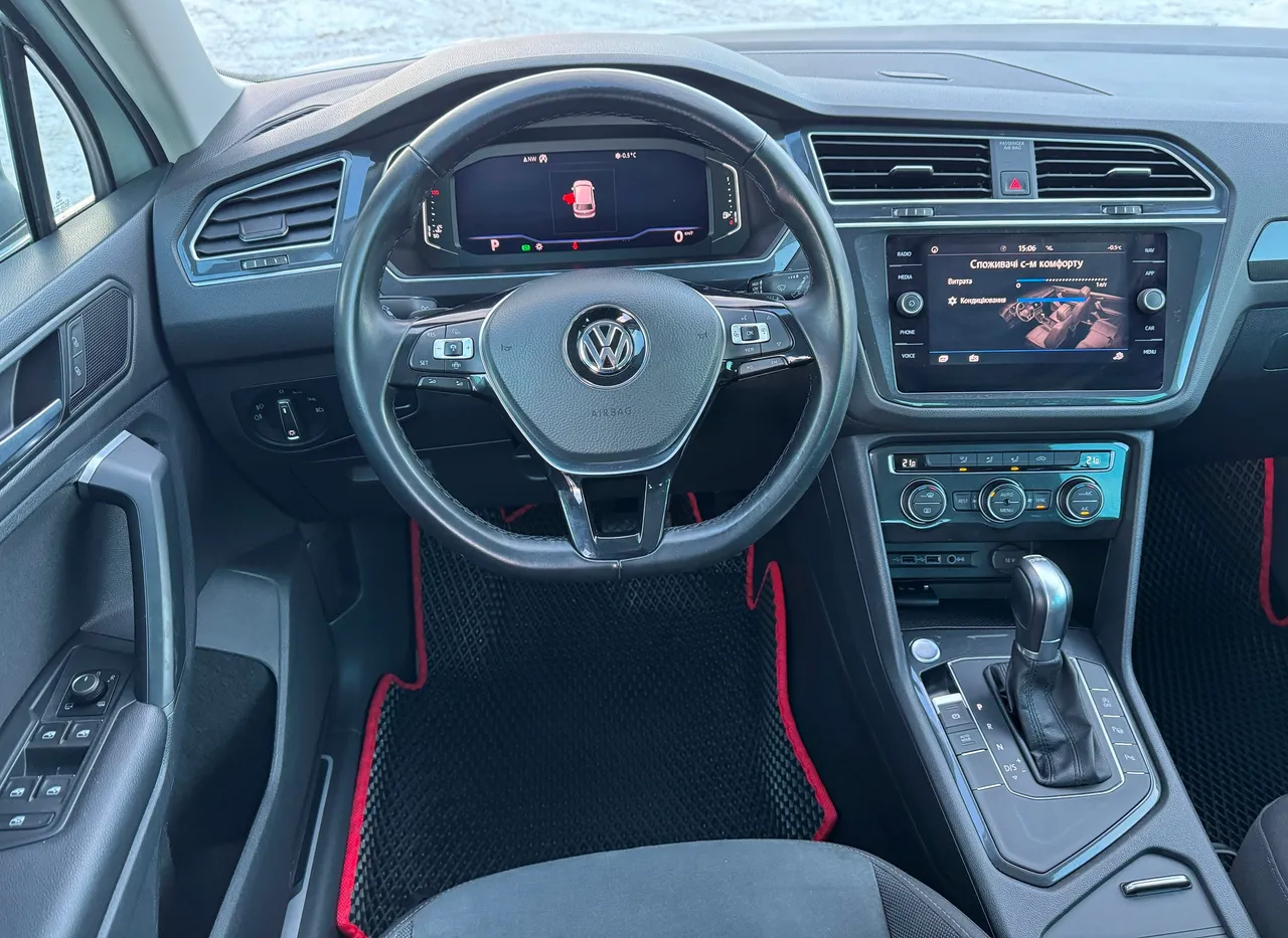 Volkswagen Tiguan - фото 20