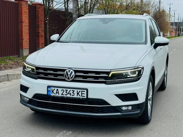 Volkswagen Tiguan - фото 2