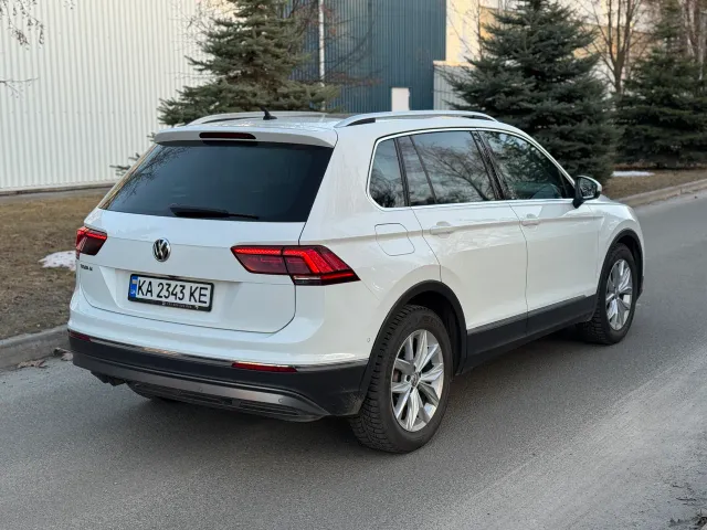 Volkswagen Tiguan - фото 4