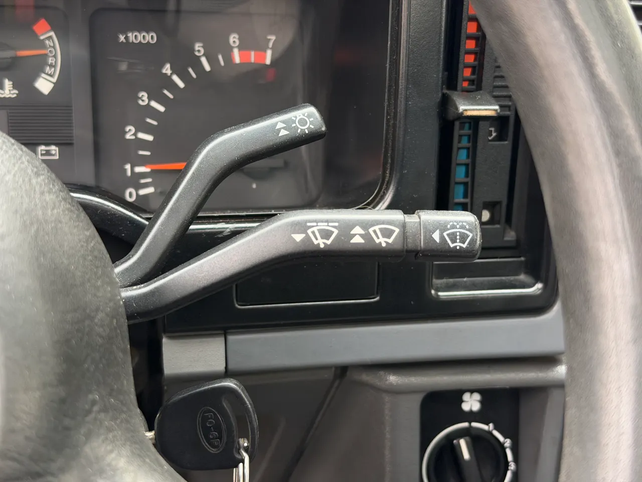 Ford Sierra - фото 43