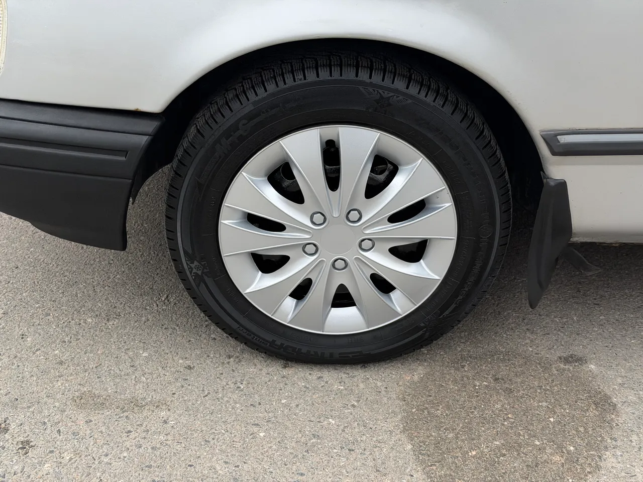 Ford Sierra - фото 18