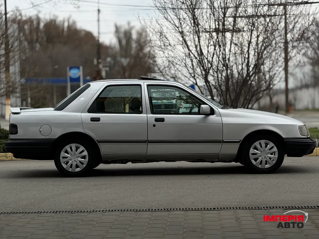 Ford Sierra - фото 6