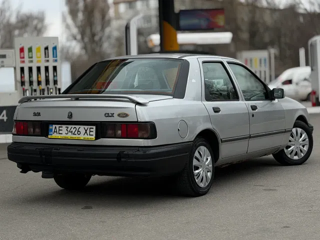 Ford Sierra - фото 5
