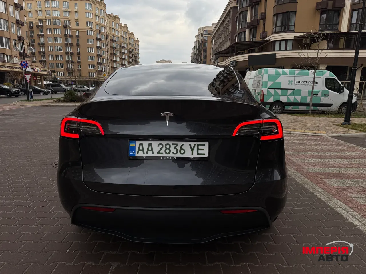 Tesla Model Y - фото 3