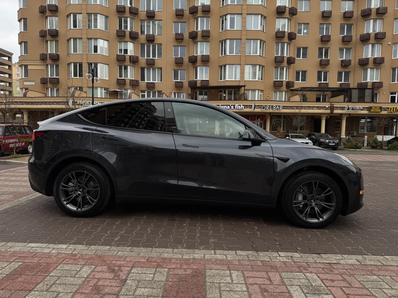 Tesla Model Y - фото 5