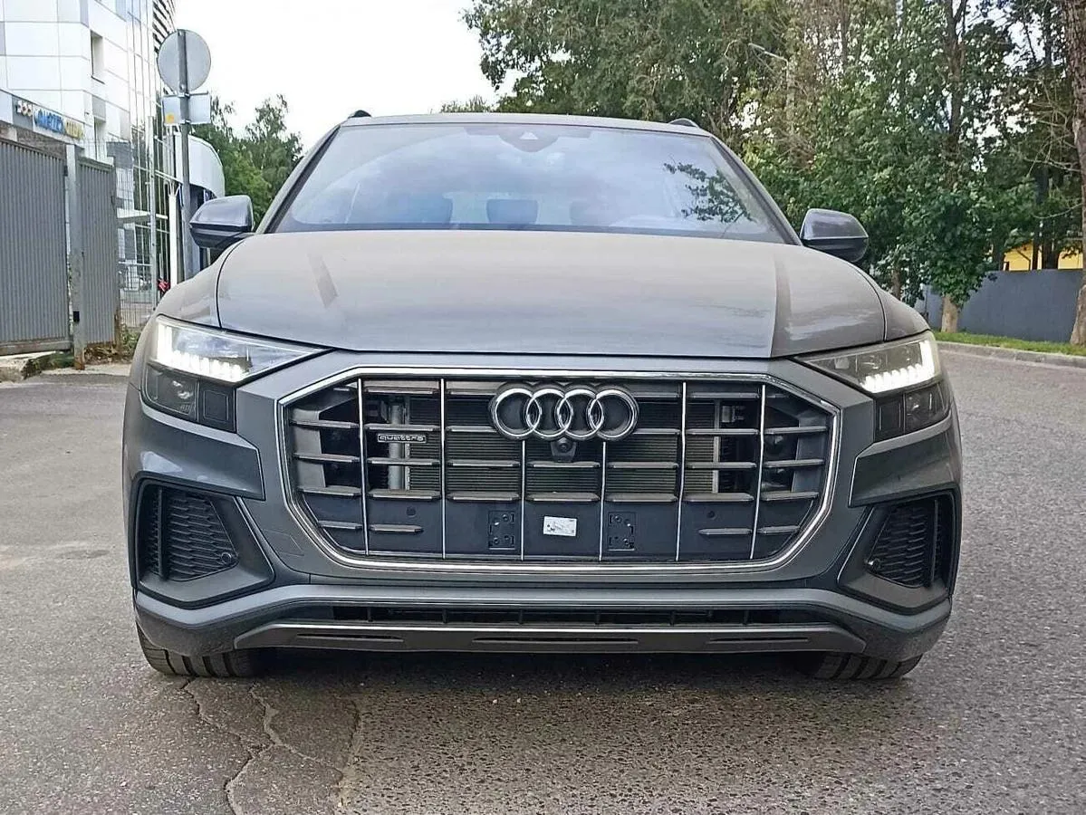 Audi Q8 - фото 1