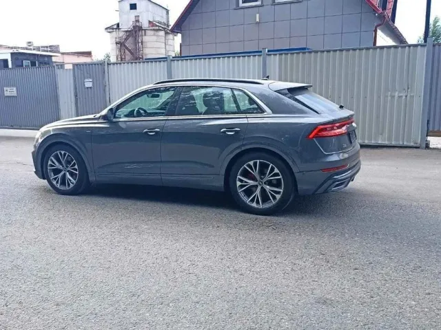 Audi Q8 - фото 2