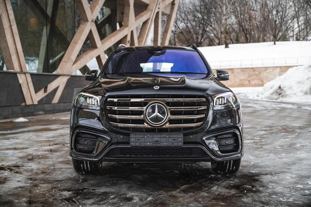Mercedes-Benz GLS - фото 1