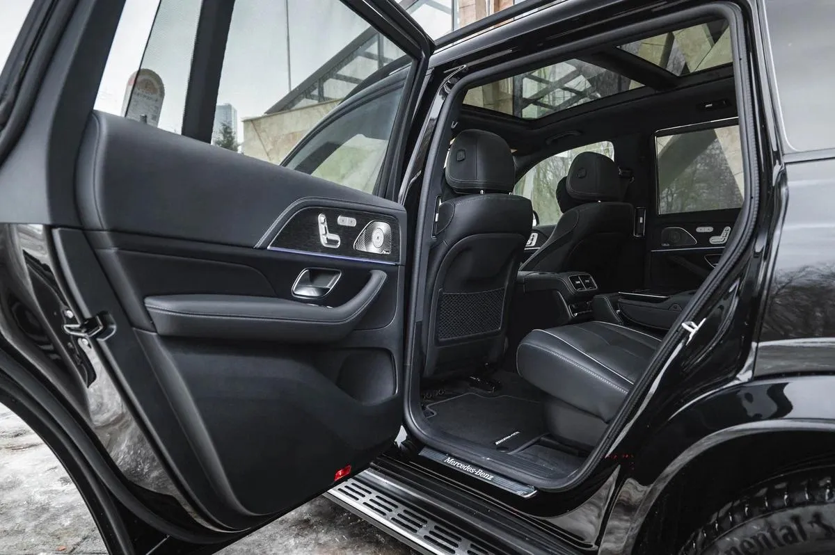 Mercedes-Benz GLS - фото 9
