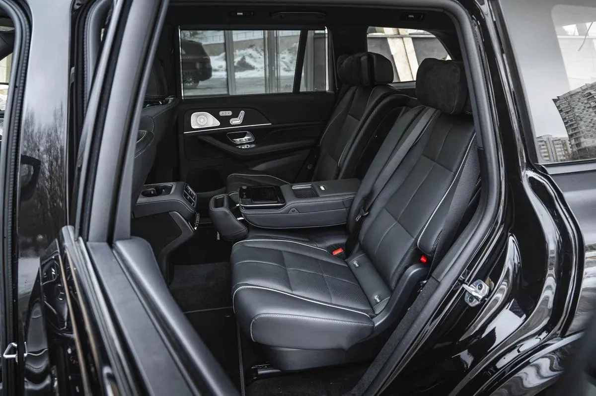 Mercedes-Benz GLS - фото 8