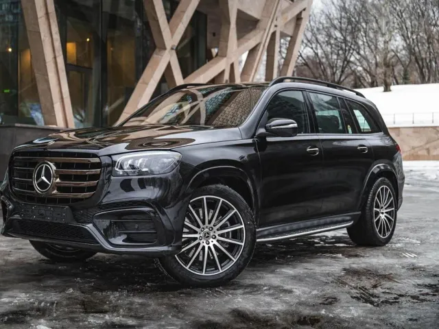 Mercedes-Benz GLS - фото 3