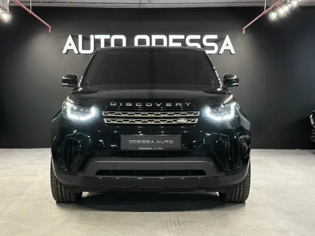 Land Rover Discovery - фото 1