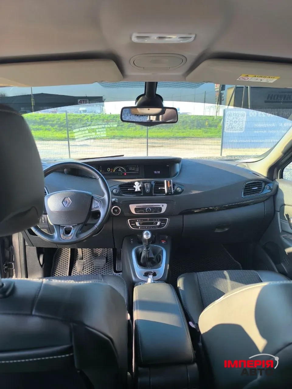 Renault Megane - фото 24