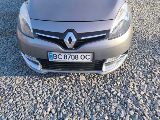 Renault Megane - фото 2