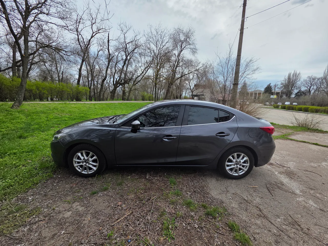 Mazda 3 - фото 9