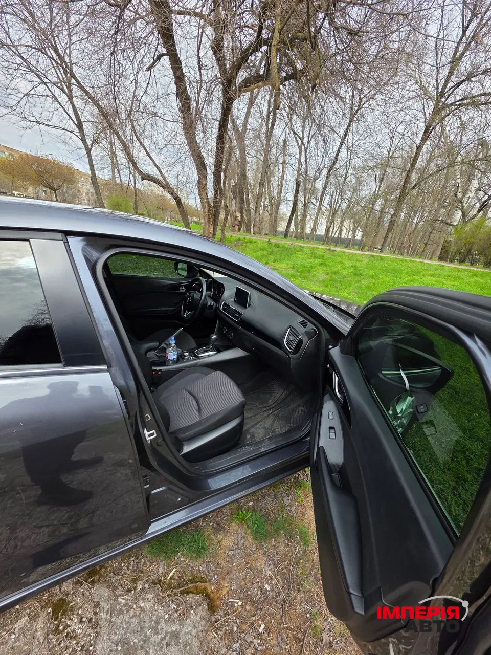 Mazda 3 - фото 12