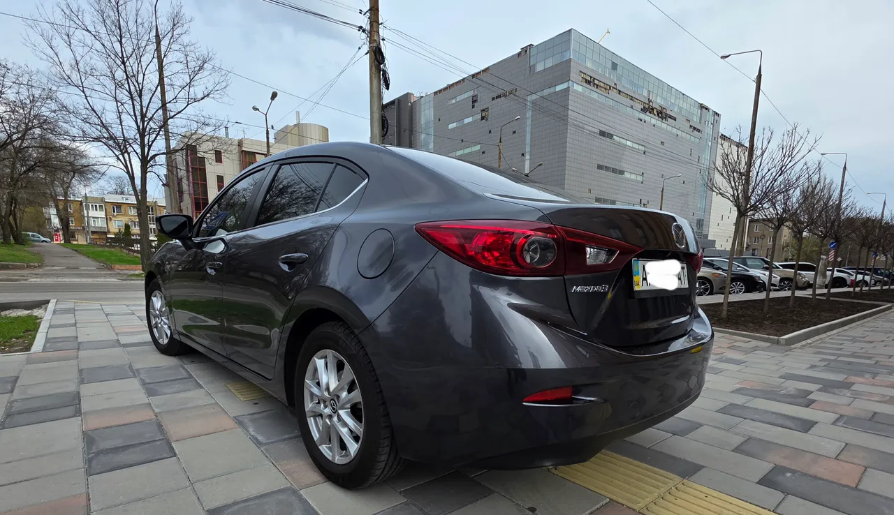 Mazda 3 - фото 22