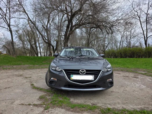 Mazda 3 - фото 3