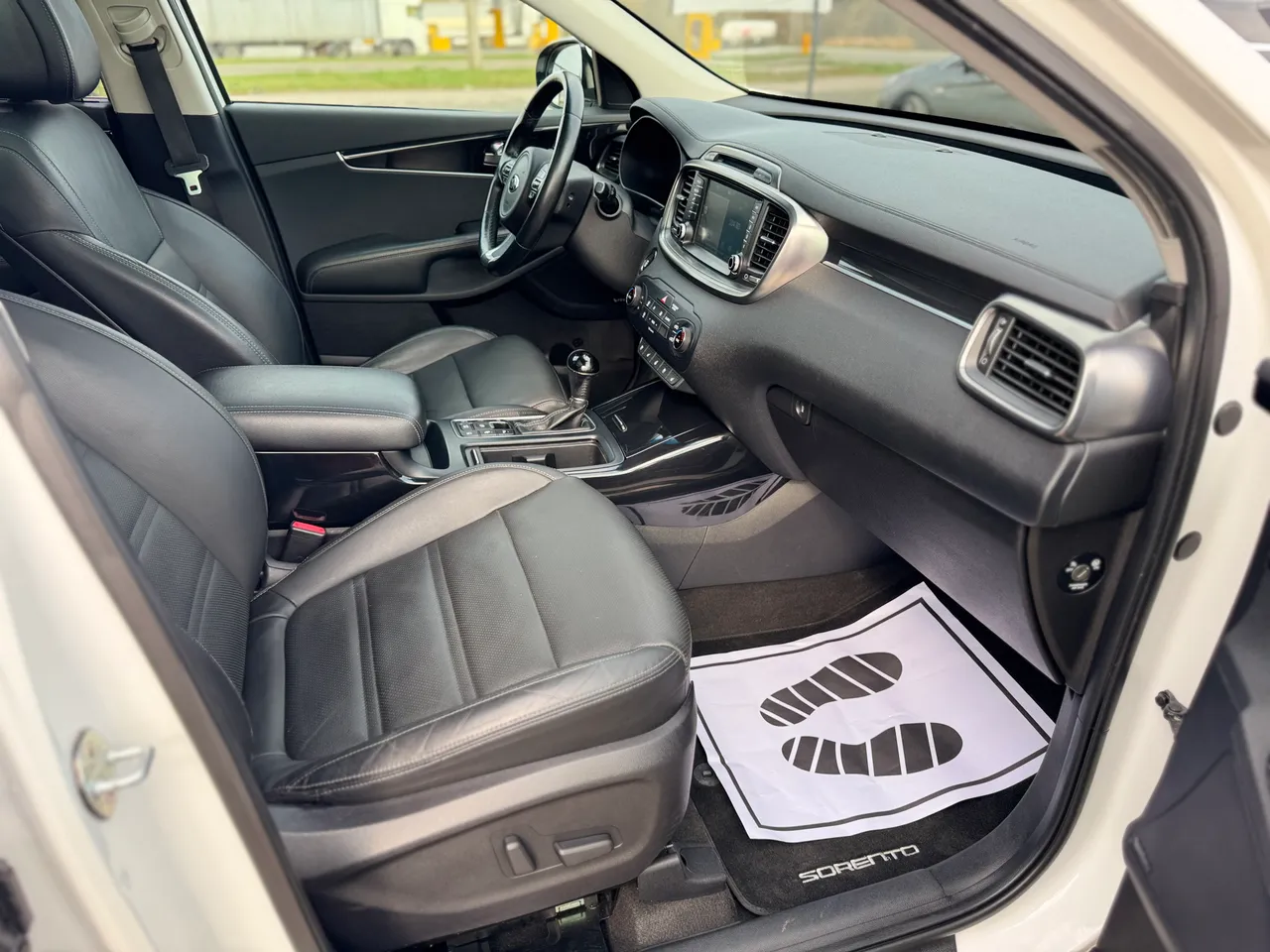 Kia Sorento - фото 34