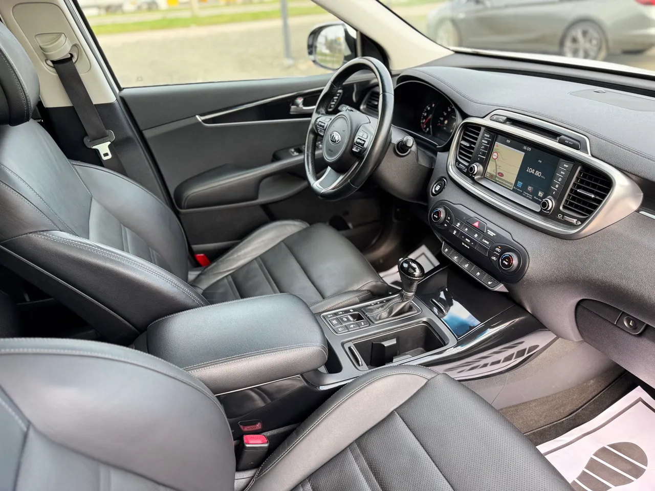 Kia Sorento - фото 35